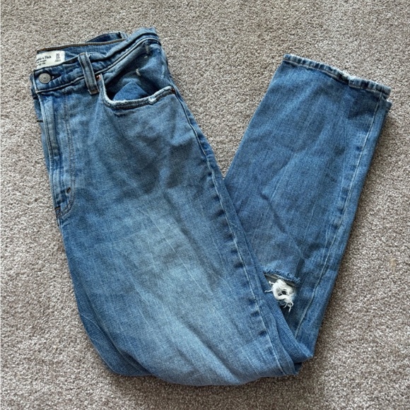 Abercrombie distressed ankle jeans - Picture 1 of 5